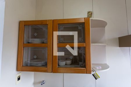 Apartamento à venda com 69m², 1 quarto e 1 vaga Apartamento à venda com 69m², 1 quarto e 1 vagaArmário da Cozinha