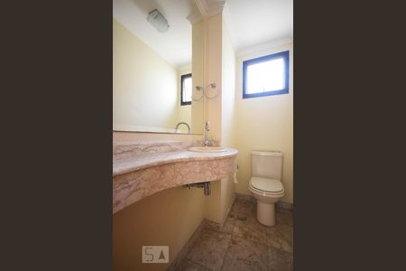 Lavabo de apartamento para alugar com 4 quartos, 110m² em Vila Suzana, São Paulo