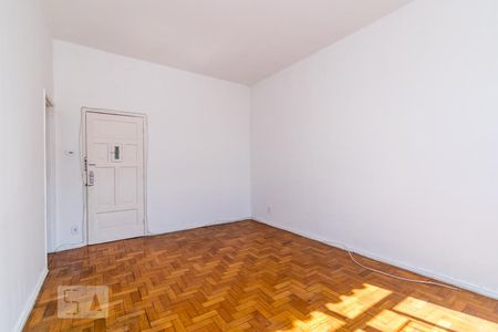 Sala de apartamento para alugar com 1 quarto, 70m² em Ramos, Rio de Janeiro
