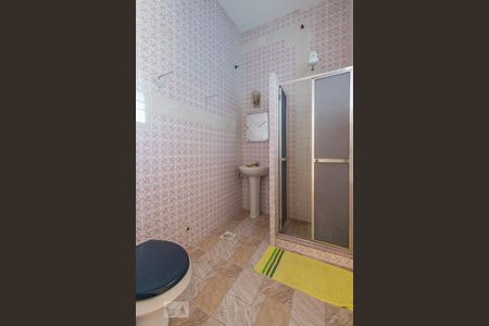 Banheiro de apartamento para alugar com 1 quarto, 70m² em Ramos, Rio de Janeiro