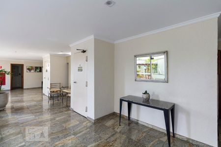 Hall social de apartamento para alugar com 2 quartos, 57m² em Vila Guarani (z Sul), São Paulo