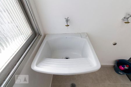 Apartamento para alugar com 57m², 2 quartos e 1 vagaÁrea de serviço
