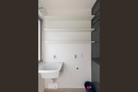 Área de serviço de apartamento para alugar com 2 quartos, 57m² em Vila Guarani (z Sul), São Paulo