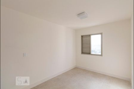 Quarto 1 de apartamento para alugar com 2 quartos, 57m² em Vila Guarani (z Sul), São Paulo