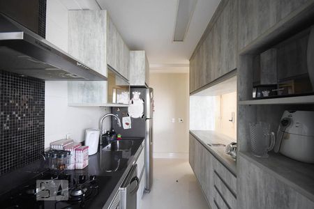 Apartamento para alugar com 79m², 2 quartos e 2 vagasCozinha