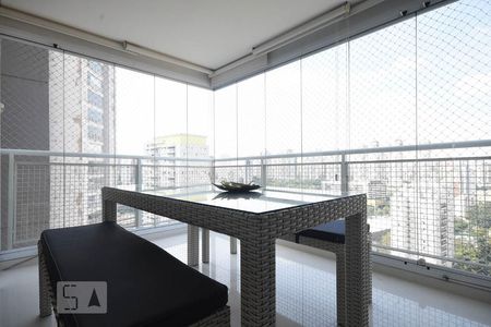 Apartamento para alugar com 79m², 2 quartos e 2 vagasVaranda
