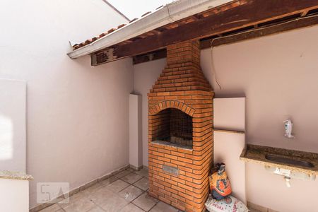 Casa para alugar com 160m², 4 quartos e 1 vagaQuintal