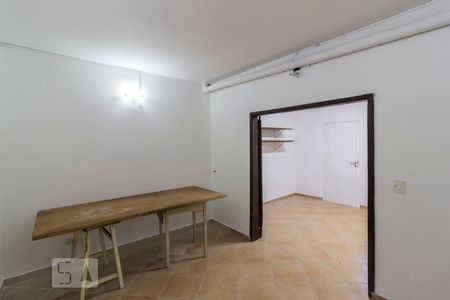 Casa para alugar com 160m², 4 quartos e 1 vagaEdicula