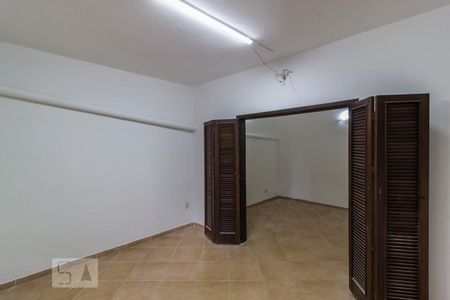 Casa para alugar com 160m², 4 quartos e 1 vagaEdicula