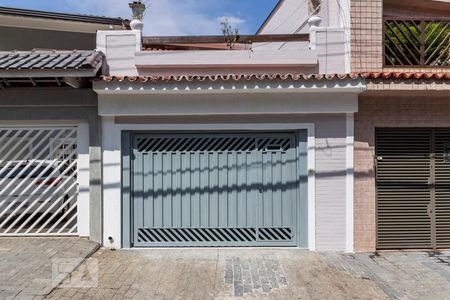 Casa para alugar com 160m², 4 quartos e 1 vagaFachada