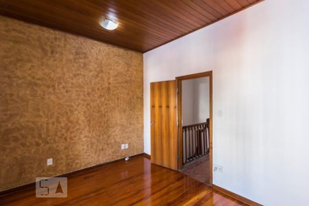 Casa para alugar com 160m², 4 quartos e 1 vagaQuarto 1