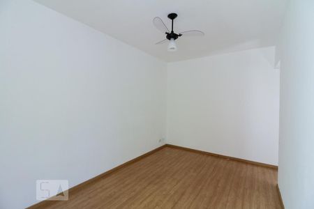 Sala de apartamento para alugar com 2 quartos, 55m² em Jardim Roberto, Osasco