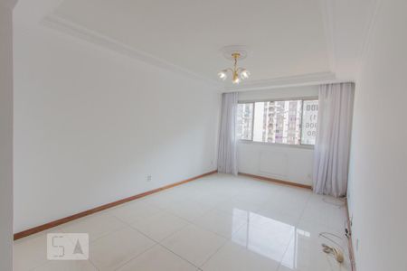 Sala de apartamento à venda com 3 quartos, 75m² em Cidade Nova, Rio de Janeiro