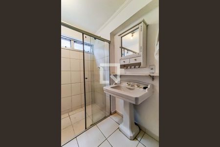 Apartamento para alugar com 149m², 3 quartos e 2 vagas Apartamento para alugar com 149m², 3 quartos e 2 vagasBanheiro da Suíte 2