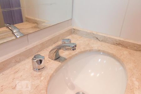 Apartamento para alugar com 300m², 3 quartos e 4 vagas Apartamento para alugar com 300m², 3 quartos e 4 vagasBanheiro Quarto 3