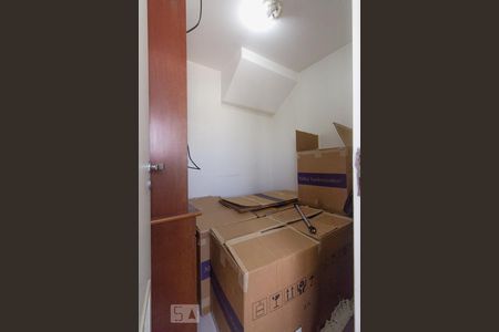 Apartamento para alugar com 300m², 3 quartos e 4 vagas Apartamento para alugar com 300m², 3 quartos e 4 vagasQuarto de serviço