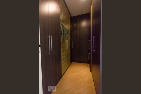 Apartamento para alugar com 300m², 3 quartos e 4 vagas Apartamento para alugar com 300m², 3 quartos e 4 vagasQuarto 2