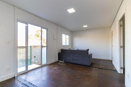 Sala e cozinha de casa para alugar com 1 quarto, 42m² em Residencial Burato, Campinas