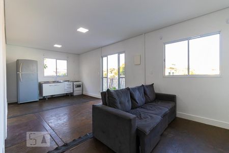 Sala e cozinha de casa para alugar com 1 quarto, 42m² em Residencial Burato, Campinas