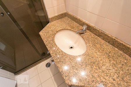 Banheiro  de apartamento para alugar com 3 quartos, 68m² em Ipiranga, São Paulo