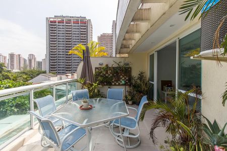 Varanda de apartamento para alugar com 2 quartos, 115m² em Barra da Tijuca, Rio de Janeiro