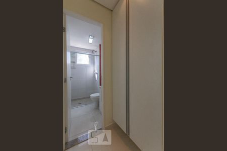 Banheiro de apartamento à venda com 3 quartos, 83m² em Vila Andrade, São Paulo