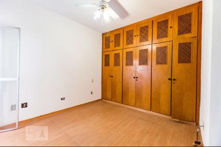 Apartamento à venda com 96m², 4 quartos e 1 vaga Apartamento à venda com 96m², 4 quartos e 1 vagaSuíte