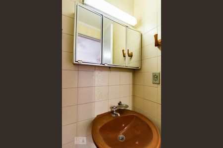 Apartamento à venda com 96m², 4 quartos e 1 vaga Apartamento à venda com 96m², 4 quartos e 1 vagaBanheiro