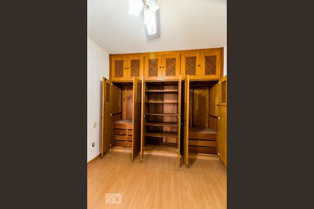 Apartamento à venda com 96m², 4 quartos e 1 vaga Apartamento à venda com 96m², 4 quartos e 1 vagaSuíte