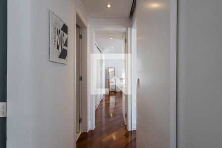 Corredor de apartamento para alugar com 2 quartos, 82m² em Pinheiros, São Paulo