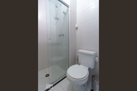Banheiro de kitnet/studio para alugar com 1 quarto, 50m² em Cidade Monções, São Paulo