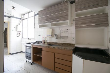 Apartamento à venda com 80m², 3 quartos e 1 vaga Apartamento à venda com 80m², 3 quartos e 1 vagaCozinha/Armários