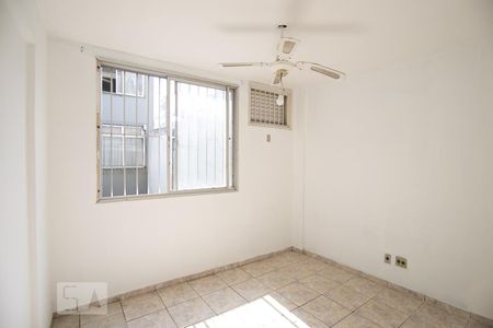 Apartamento à venda com 80m², 3 quartos e 1 vaga Apartamento à venda com 80m², 3 quartos e 1 vagaQuarto 2