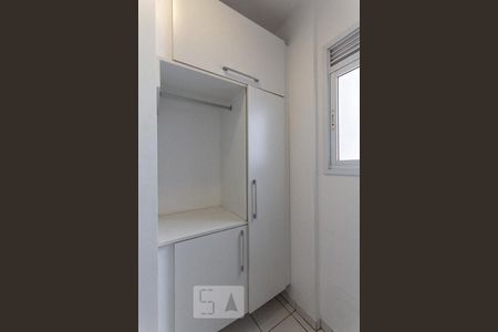 Apartamento à venda com 87m², 2 quartos e 2 vagasÁrea de serviço