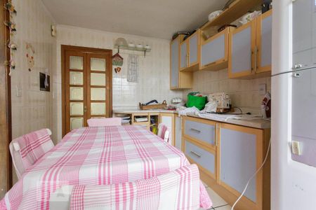 Casa à venda com 300m², 3 quartos e 5 vagas Casa à venda com 300m², 3 quartos e 5 vagasCozinha