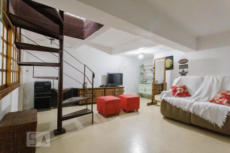 Casa à venda com 300m², 3 quartos e 5 vagas Casa à venda com 300m², 3 quartos e 5 vagasSala 2