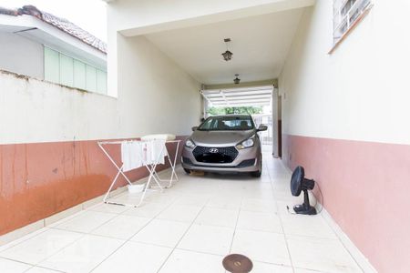 Casa à venda com 300m², 3 quartos e 5 vagas Casa à venda com 300m², 3 quartos e 5 vagasGaragem