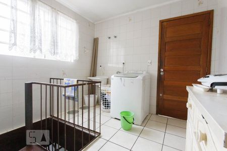 Casa à venda com 300m², 3 quartos e 5 vagas Casa à venda com 300m², 3 quartos e 5 vagasÁrea de Serviço