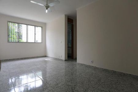 Sala de Apartamento com 2 quartos, 59m² Pestana