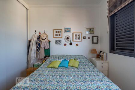 Quarto 1 de apartamento para alugar com 2 quartos, 58m² em Vila Andrade, São Paulo