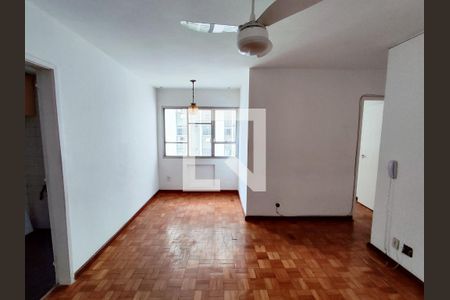 Sala de apartamento para alugar com 2 quartos, 70m² em Pilares, Rio de Janeiro
