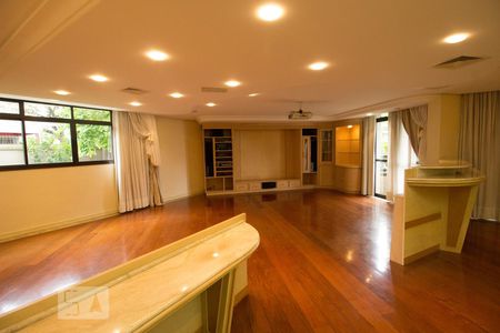 Sala de apartamento para alugar com 3 quartos, 513m² em Centro, Curitiba
