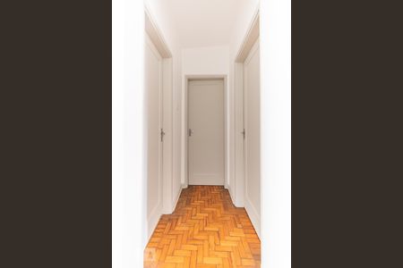 Corredor Quartos, Banheiro e Cozinha de apartamento para alugar com 2 quartos, 55m² em Perdizes, São Paulo