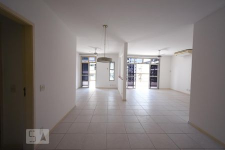 Sala  de apartamento à venda com 2 quartos, 140m² em Ingá , Niterói