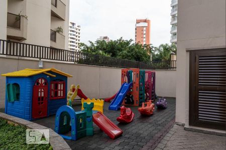 Apartamento para alugar com 110m², 4 quartos e 3 vagas Apartamento para alugar com 110m², 4 quartos e 3 vagasÁrea Comum - Playground