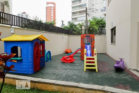 Apartamento para alugar com 110m², 4 quartos e 3 vagas Apartamento para alugar com 110m², 4 quartos e 3 vagasÁrea Comum - Playground