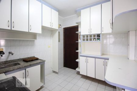 Apartamento para alugar com 110m², 4 quartos e 3 vagas Apartamento para alugar com 110m², 4 quartos e 3 vagasCozinha
