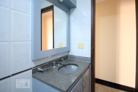 Apartamento para alugar com 110m², 4 quartos e 3 vagas Apartamento para alugar com 110m², 4 quartos e 3 vagasBanheiro 3