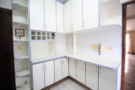 Apartamento para alugar com 110m², 4 quartos e 3 vagas Apartamento para alugar com 110m², 4 quartos e 3 vagasCozinha