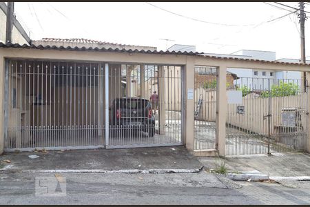 Casa à venda com 75m², 2 quartos e 1 vagaFachada